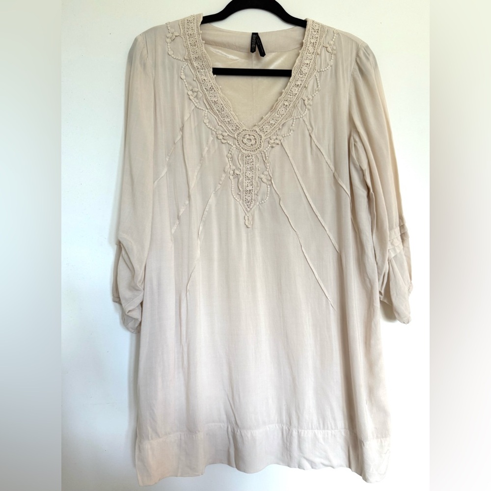 Gentle Fawn Cream Tunic with Lace Detail